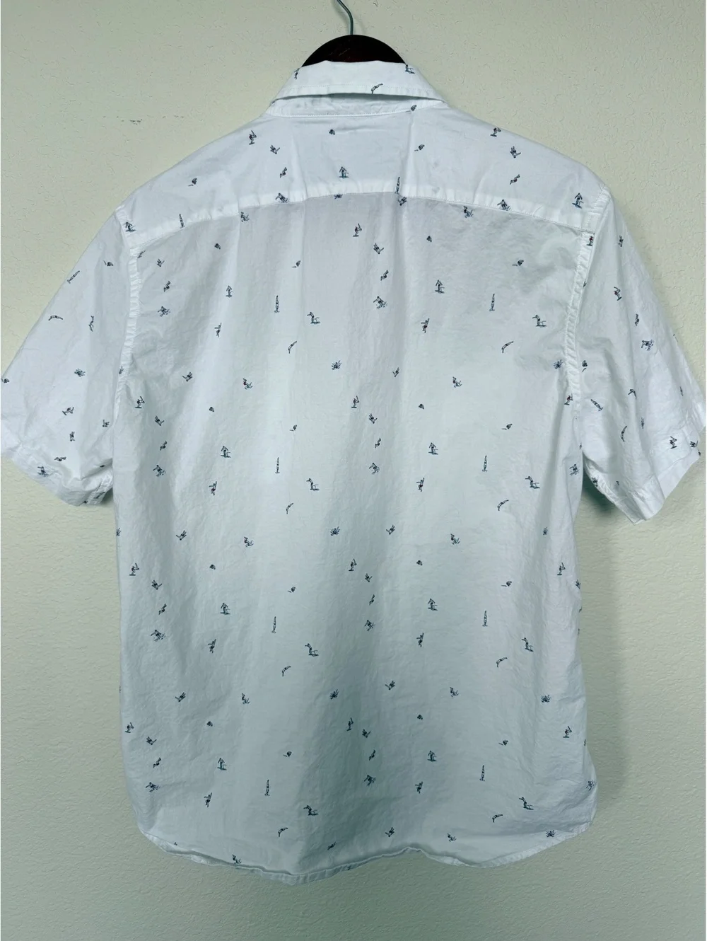 Banana Republic Men’s Medium White Diver Print Organic Cotton Shirt Standard Fit